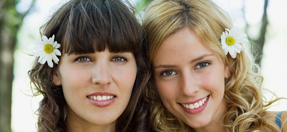 4 Easy Ways To Naturally Whiten Your Teeth at Home - FIXY Makeup